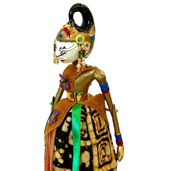 VTG Indonesian Cupumanik Handmade WAYANG GOLEK Wood PUPPET/Doll on Stand -Shinta - Picture 7 of 14